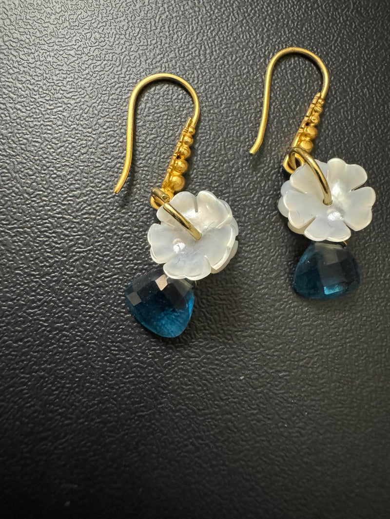 Mother of Pearl and Blue Topaz Flower Magnolia Earring