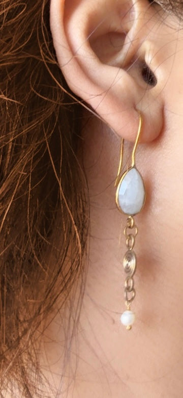 moonstone pearl Enchantress earrings