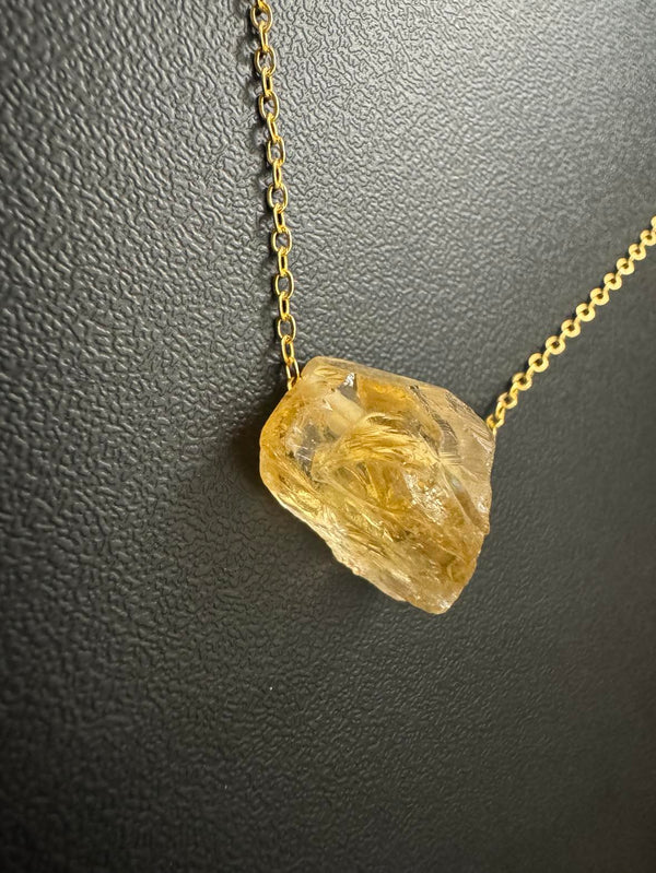 Citrine solo pendant